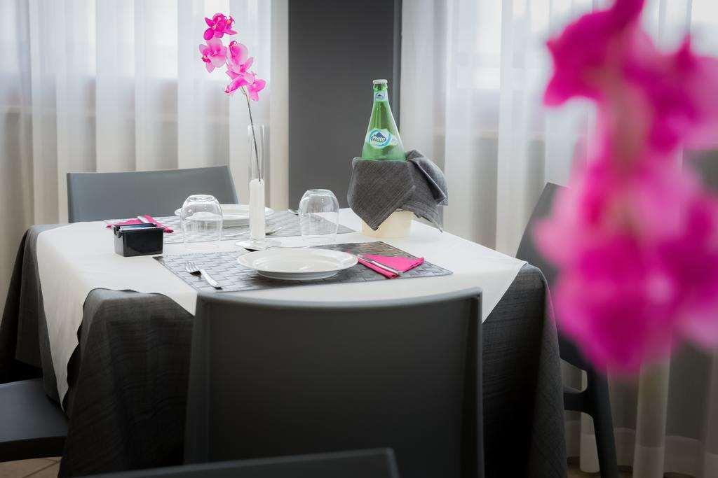 Kleopatra Design Hotel Napoli Restaurant bilde